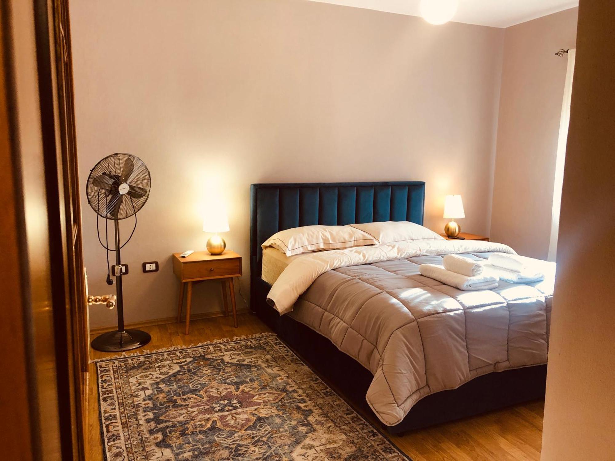 Qemal Stafa Apartment Тирана Екстериор снимка